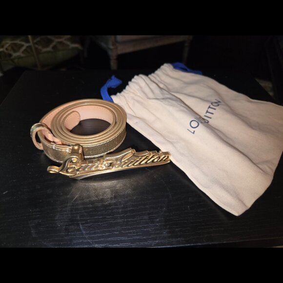 EUC LV Script Women's Belt. - Picture 5 of 6